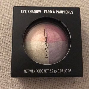 Mac girlish romp eyeshadow